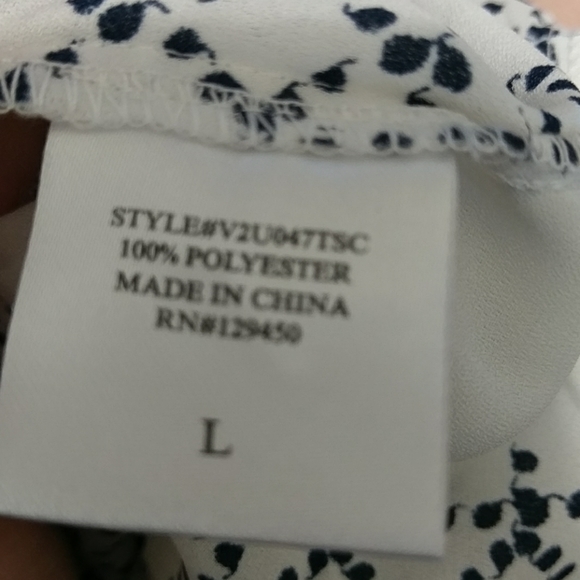 Como Vintage blouse in White and Gray - Picture 6 of 8